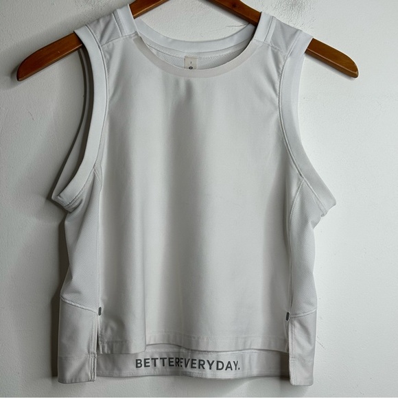 Lululemon Women’s Mesh Back Cropped Train Tank Top Size 2 - Picture 4 of 11